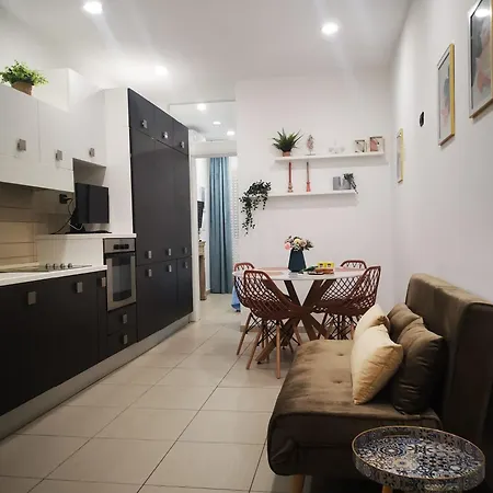 Anthea 2 House *